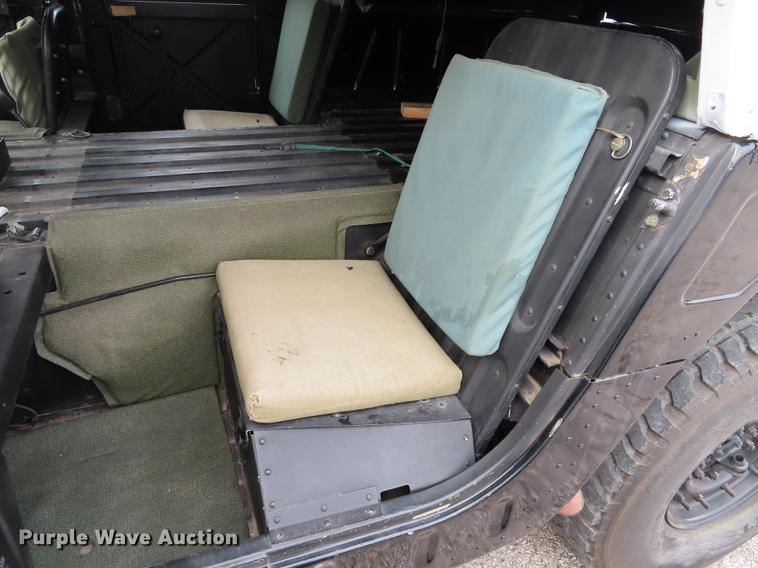image for item DN9201 1989 Am General M998 H1 Hummer humvee
