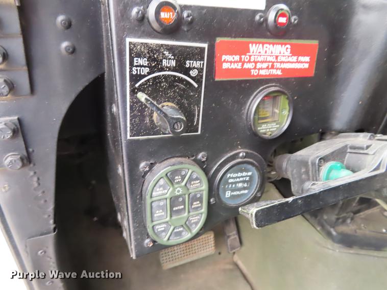 image for item DN9201 1989 Am General M998 H1 Hummer humvee