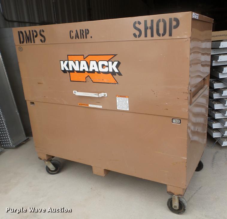 Knaack Jobbox in Des Moines, IA | Item DX9583 sold | Purple Wave