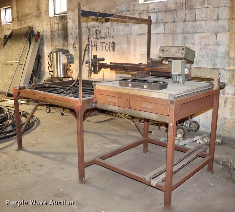 image for item EC9269 Plasma ARC cutting table