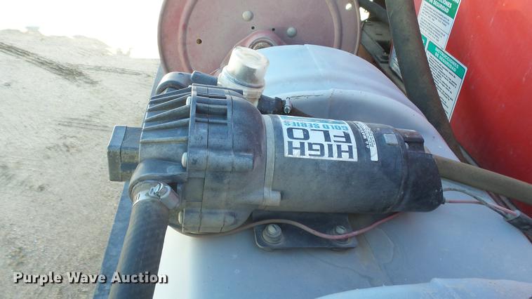 image for item ES9262 2004 John Bean sprayer