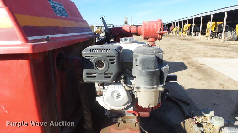 image for item ES9262 2004 John Bean sprayer