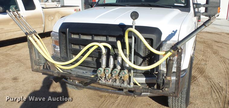 image for item ES9262 2004 John Bean sprayer