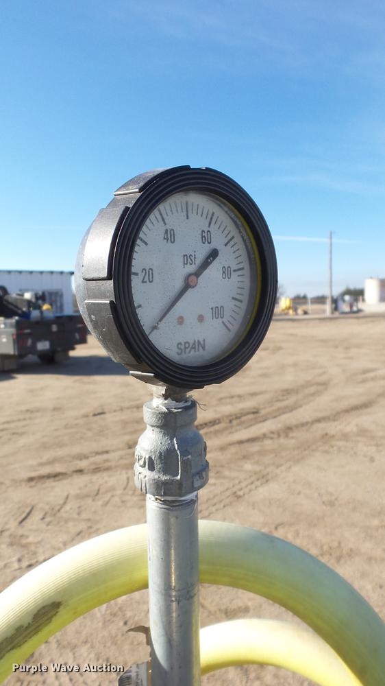 image for item ES9262 2004 John Bean sprayer