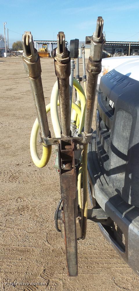 image for item ES9262 2004 John Bean sprayer