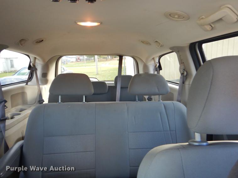 image for item EW9597 2009 Dodge Grand Caravan SE van