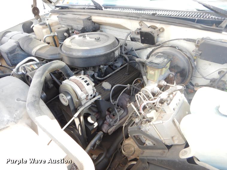 image for item EW9598 1994 Chevrolet Suburban C1500 SUV