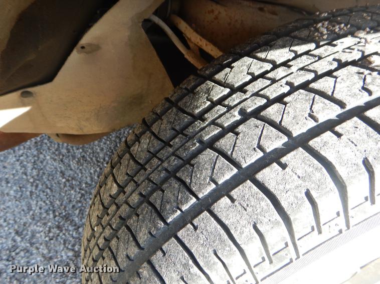 image for item EW9598 1994 Chevrolet Suburban C1500 SUV