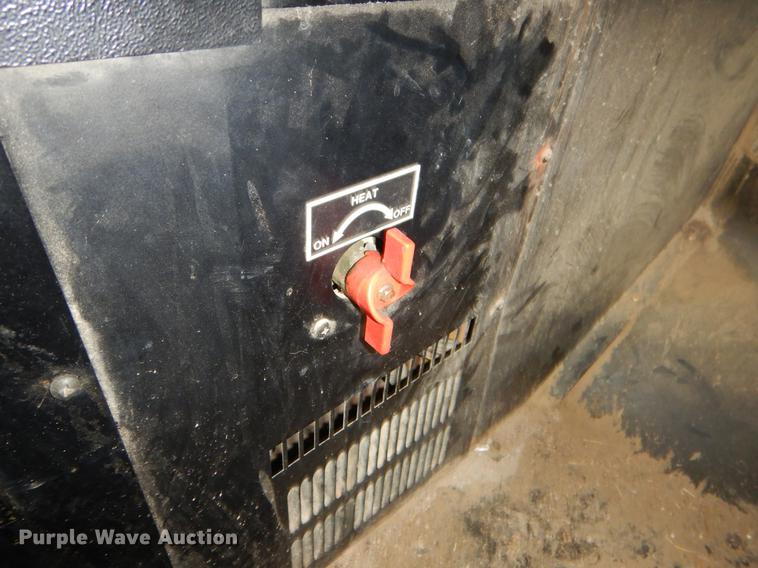 image for item EW9599 2000 Chevrolet Blue Bird school bus