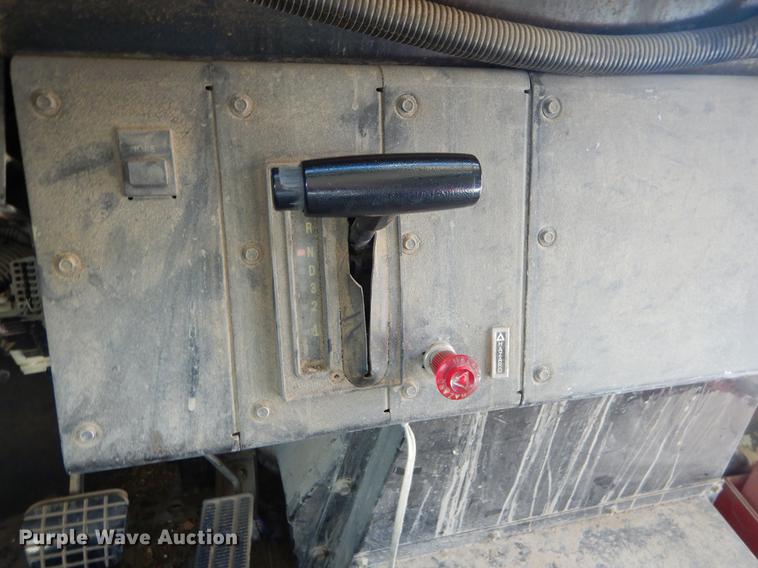 image for item EW9599 2000 Chevrolet Blue Bird school bus