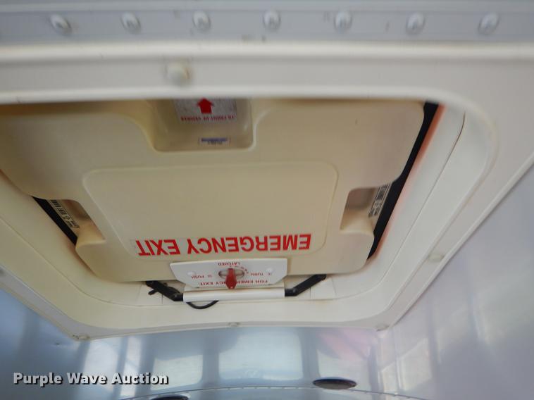 image for item EW9599 2000 Chevrolet Blue Bird school bus