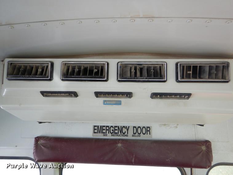 image for item EW9599 2000 Chevrolet Blue Bird school bus