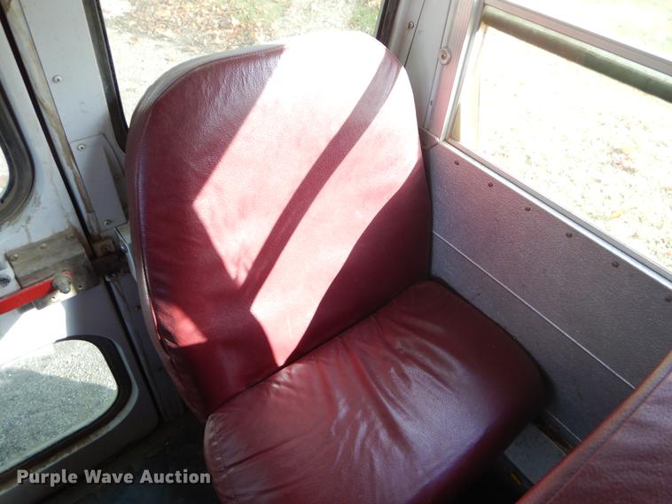 image for item EW9599 2000 Chevrolet Blue Bird school bus