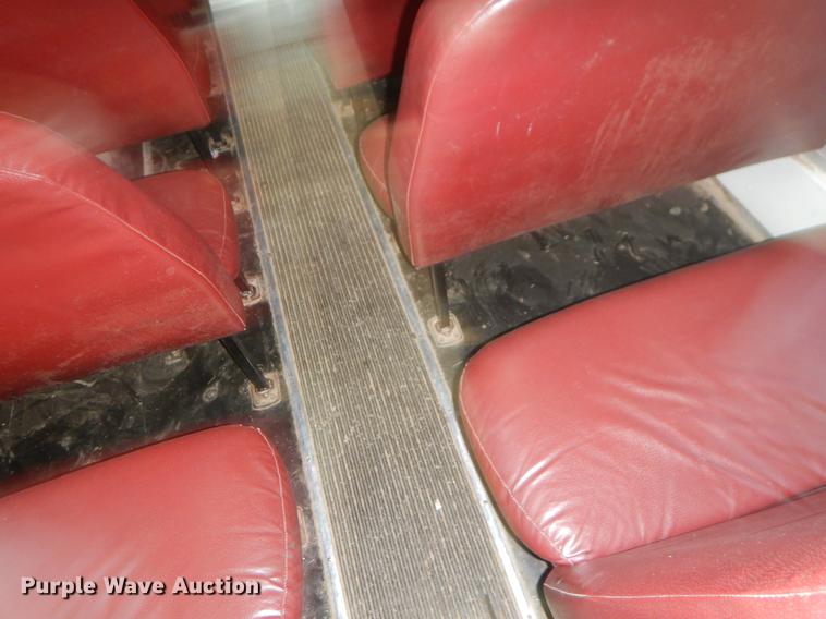 image for item EW9599 2000 Chevrolet Blue Bird school bus