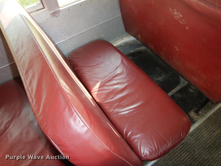 image for item EW9599 2000 Chevrolet Blue Bird school bus