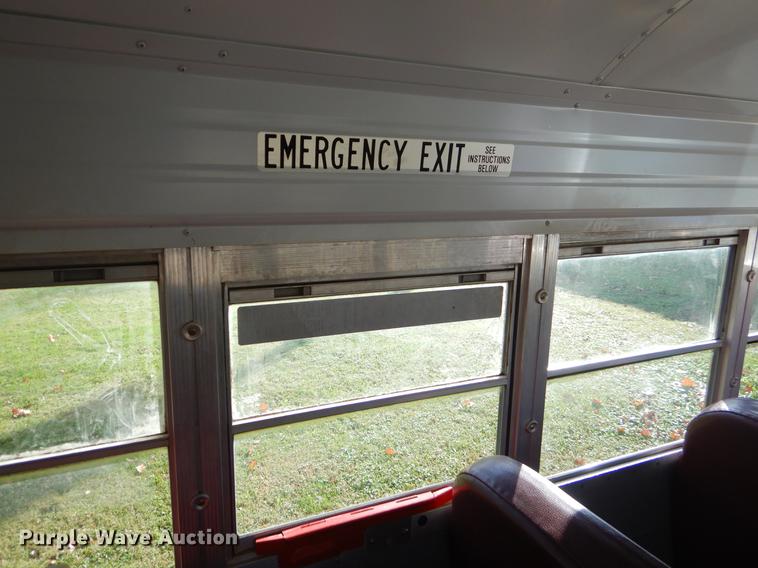 image for item EW9599 2000 Chevrolet Blue Bird school bus