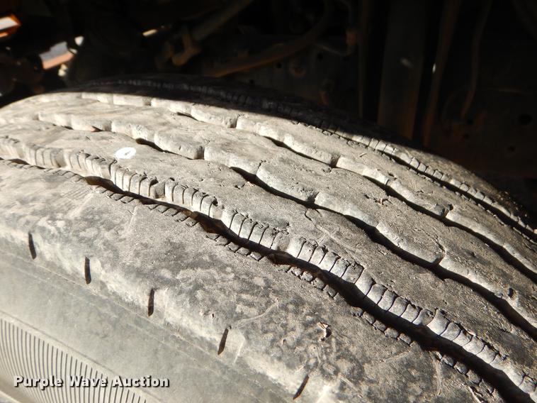 image for item EW9599 2000 Chevrolet Blue Bird school bus