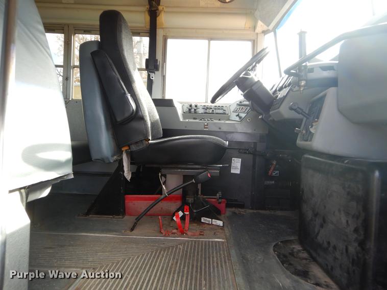 image for item EW9600 2005 Blue Bird Vision school bus