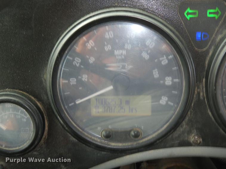 image for item EW9600 2005 Blue Bird Vision school bus