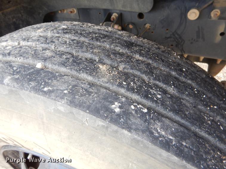 image for item EW9600 2005 Blue Bird Vision school bus