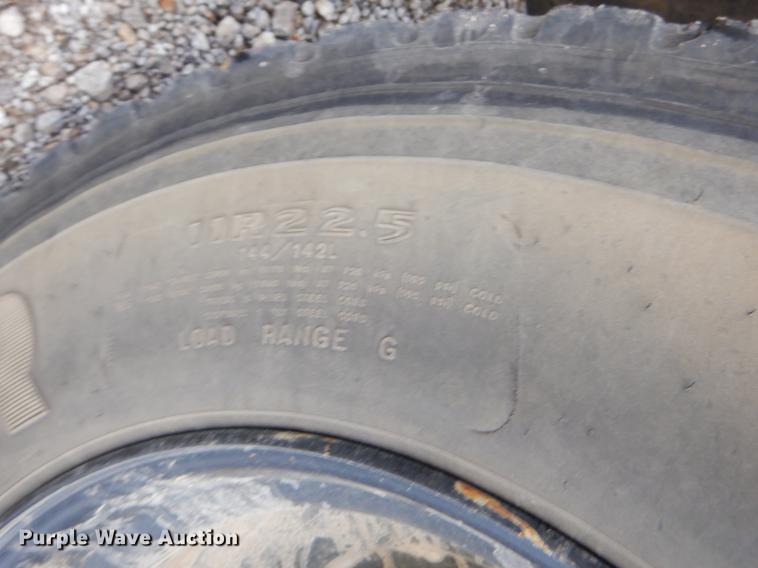 image for item EW9600 2005 Blue Bird Vision school bus