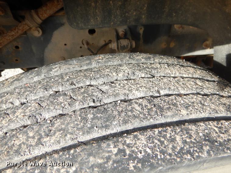 image for item EW9600 2005 Blue Bird Vision school bus