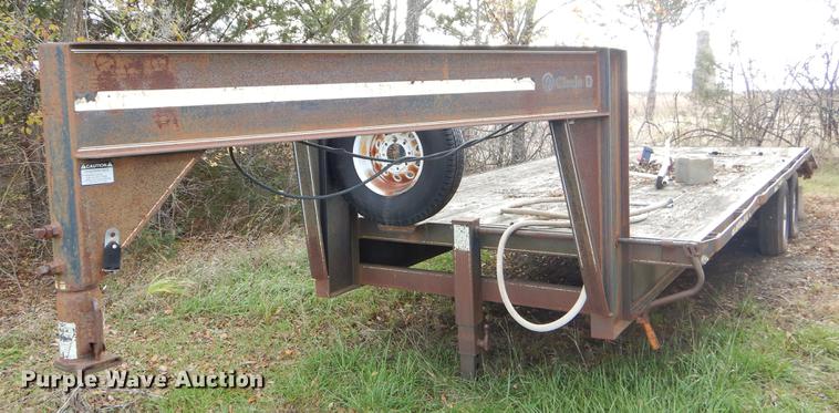 image for item EW9605 1997 Circle D 24GNFBBT equipment trailer
