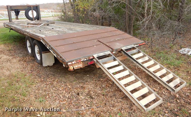 image for item EW9605 1997 Circle D 24GNFBBT equipment trailer