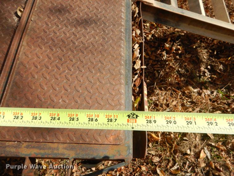 image for item EW9605 1997 Circle D 24GNFBBT equipment trailer