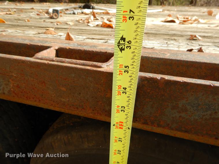 image for item EW9605 1997 Circle D 24GNFBBT equipment trailer