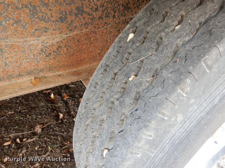 image for item EW9605 1997 Circle D 24GNFBBT equipment trailer