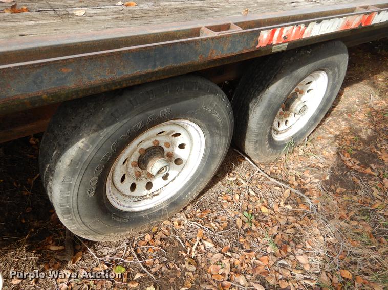 image for item EW9605 1997 Circle D 24GNFBBT equipment trailer