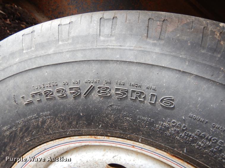 image for item EW9605 1997 Circle D 24GNFBBT equipment trailer