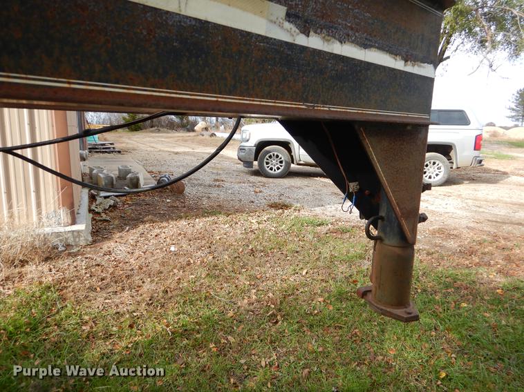 image for item EW9605 1997 Circle D 24GNFBBT equipment trailer