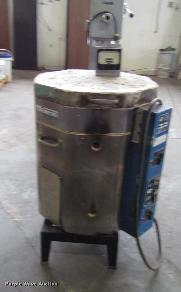image for item FJ9535 Cres B-23-H kiln
