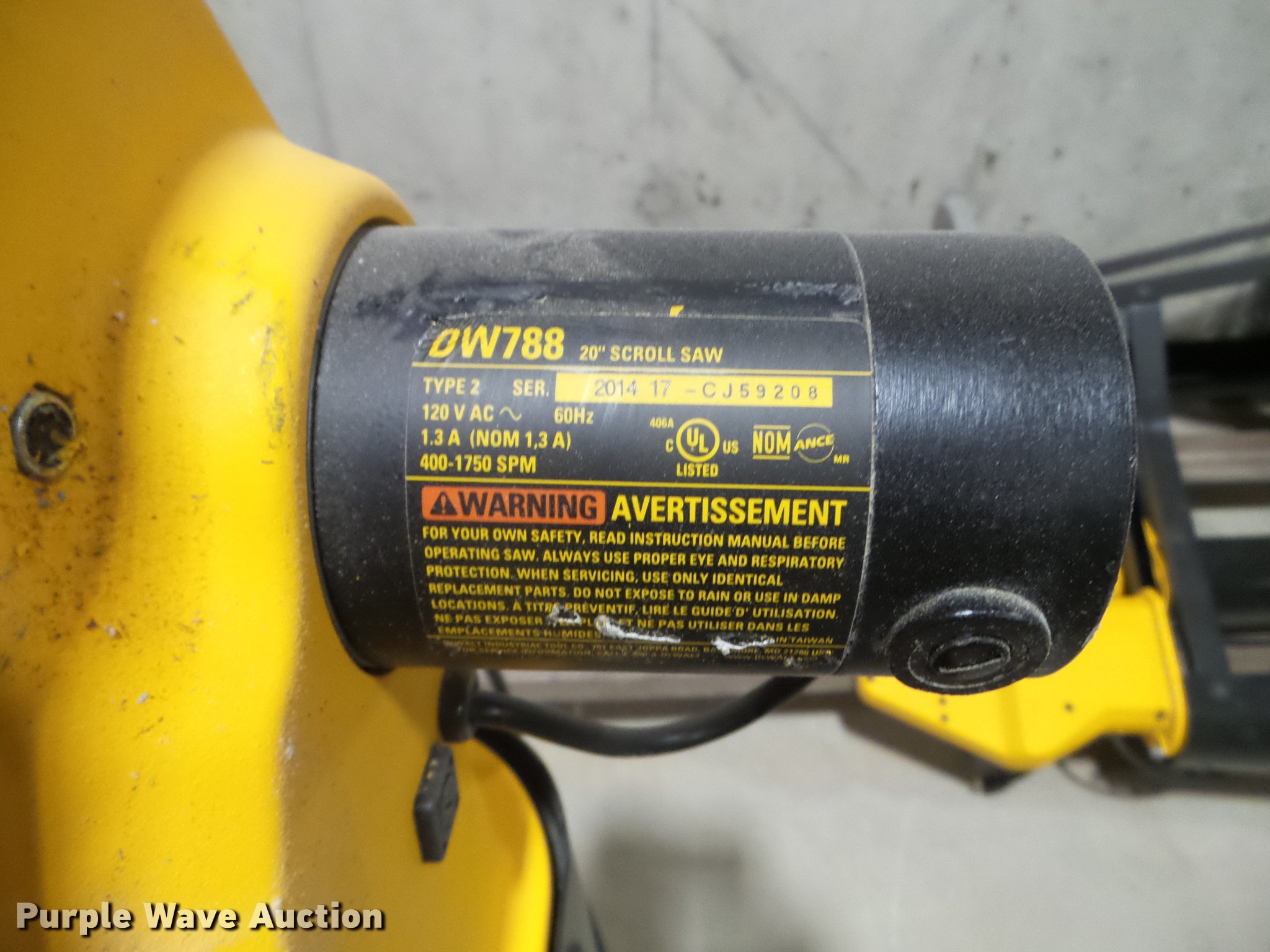 Dewalt DW788 scroll saw in Des Moines, IA Item DX9605 sold Purple Wave