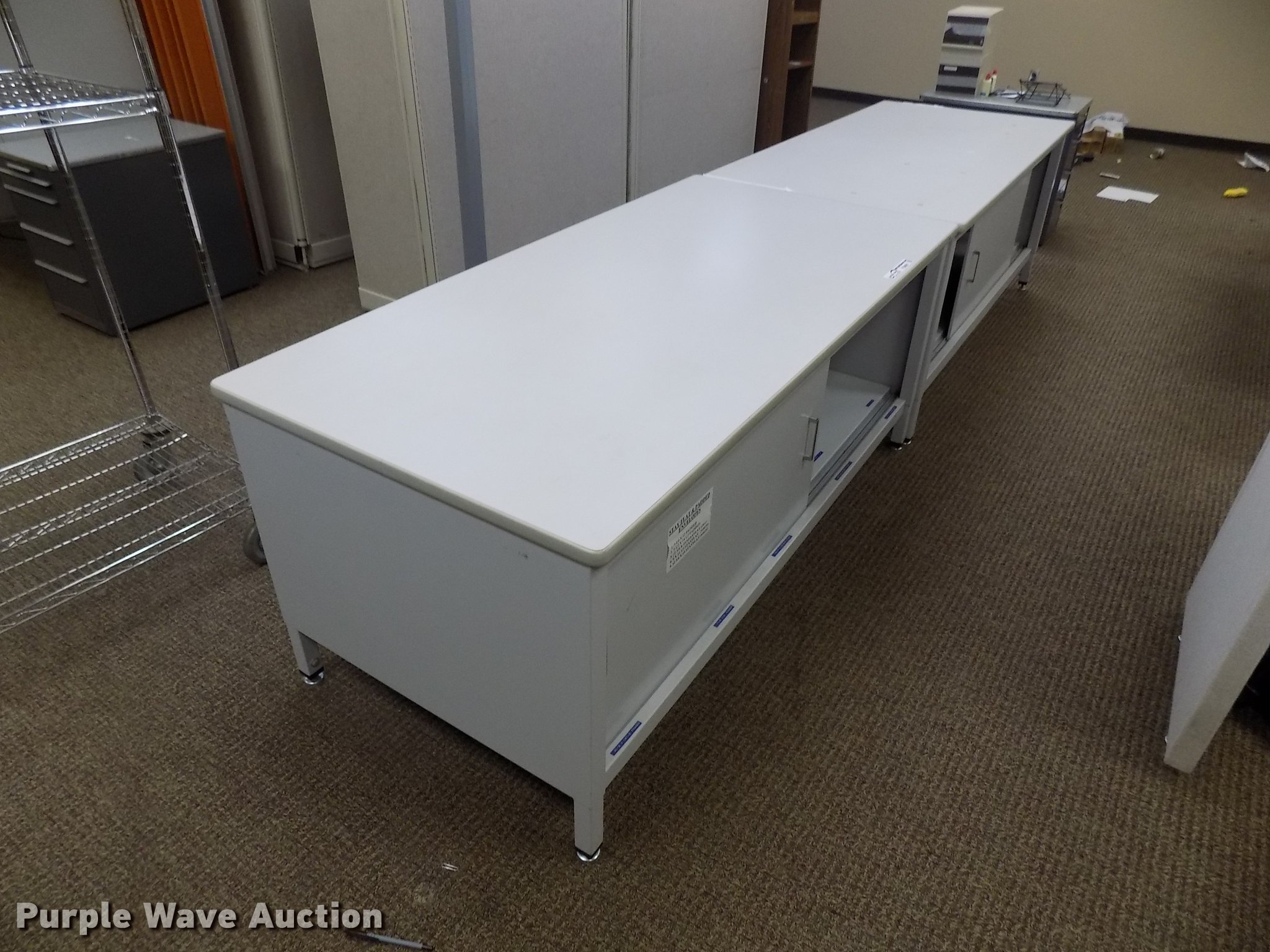 Furniture in Oklahoma City, OK Item FQ9081 sold Purple Wave