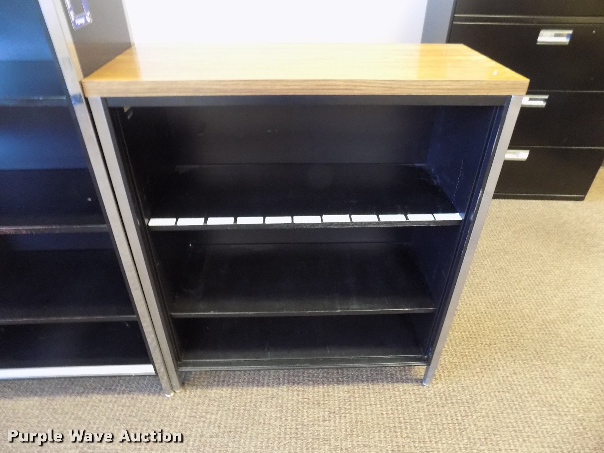 Furniture in Oklahoma City, OK Item FQ9084 sold Purple Wave