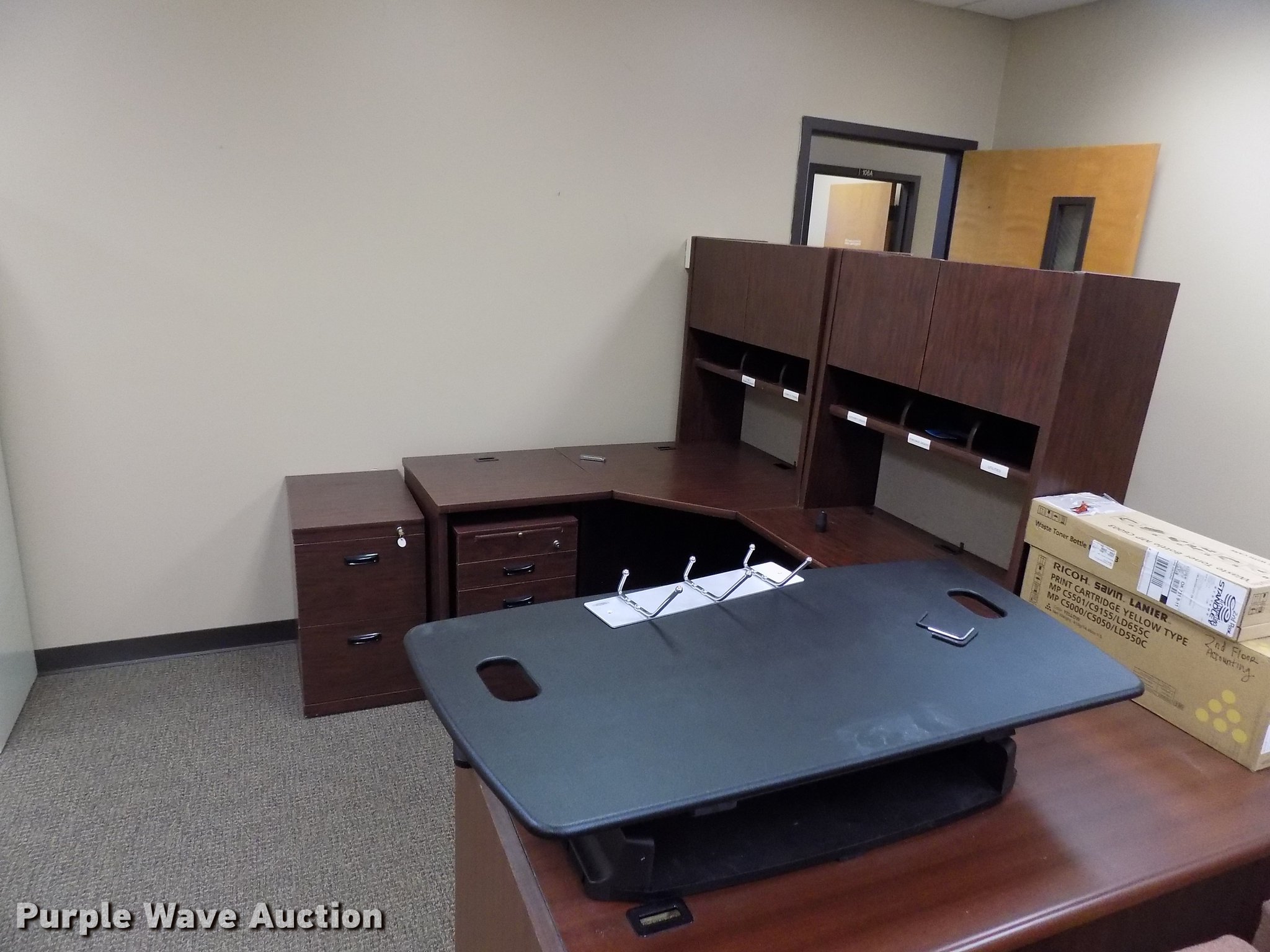 Furniture in Oklahoma City, OK Item FQ9088 sold Purple Wave