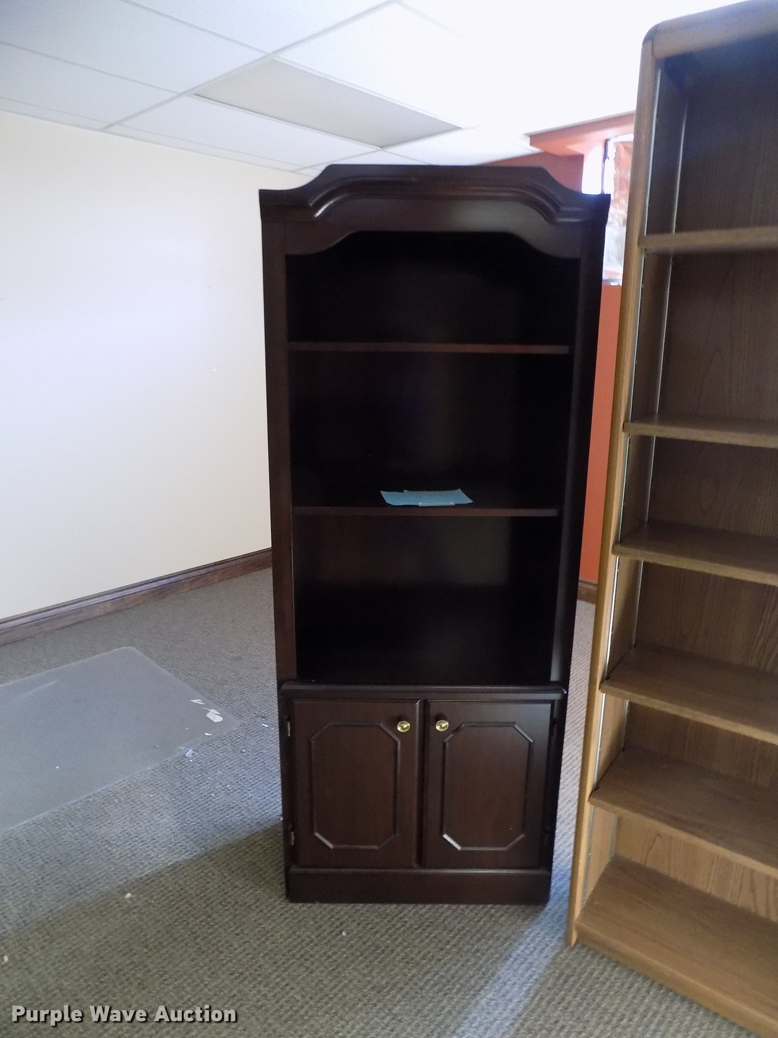 Furniture in Oklahoma City, OK Item FQ9100 sold Purple Wave