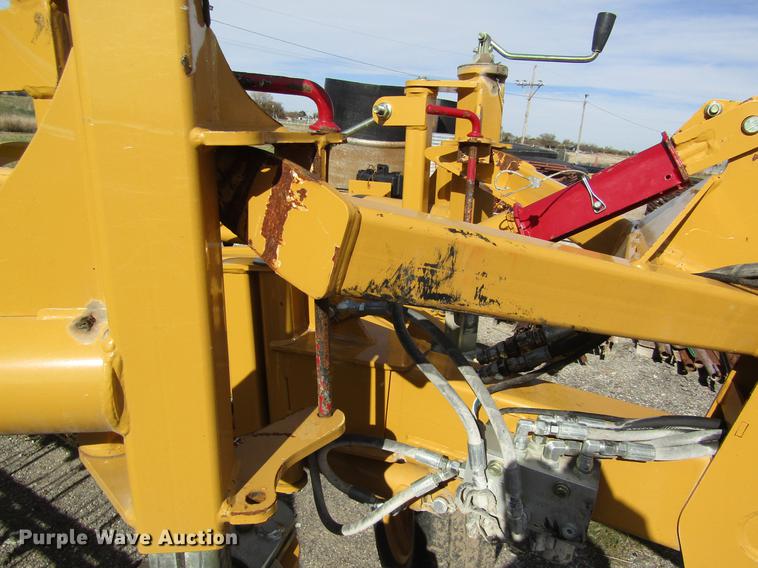 image for item DB4769 Vermeer R2300 hay rake