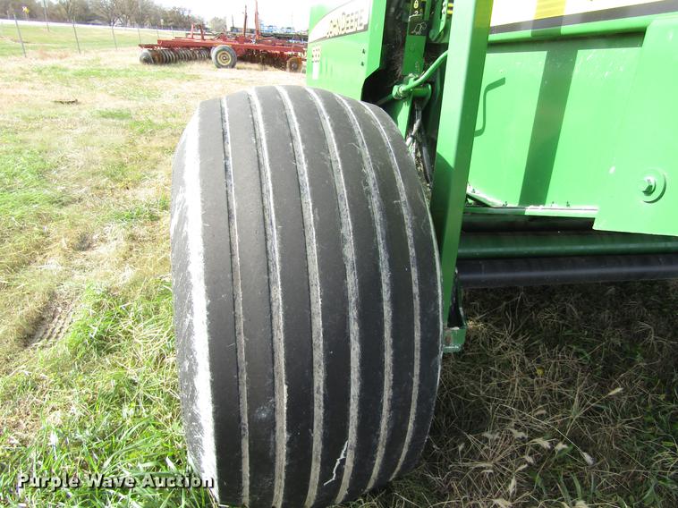 image for item DB4823 2011 John Deere 568 round baler