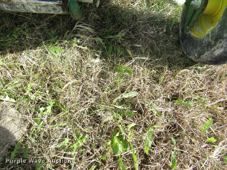 image for item DB4823 2011 John Deere 568 round baler