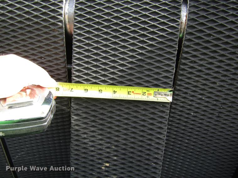 image for item DB4823 2011 John Deere 568 round baler