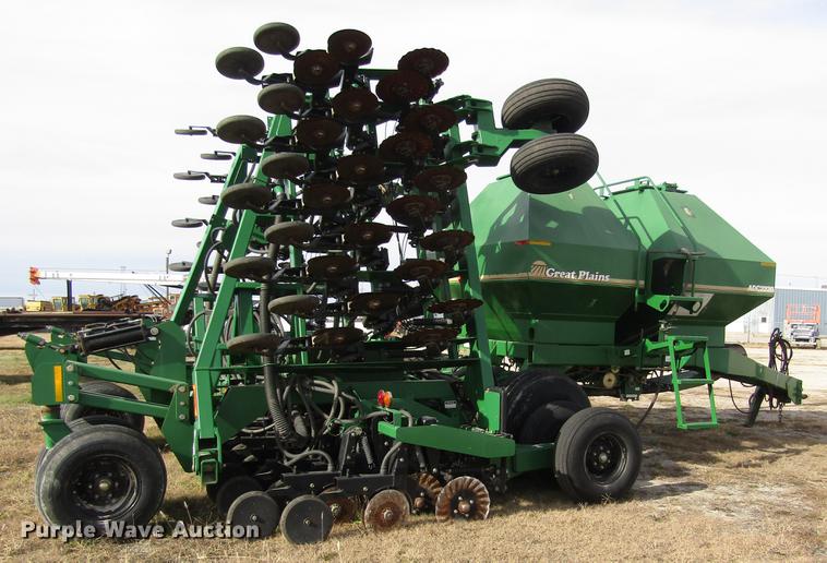 image for item DB4824 Great Plains NTA3510 air no-till grain drill