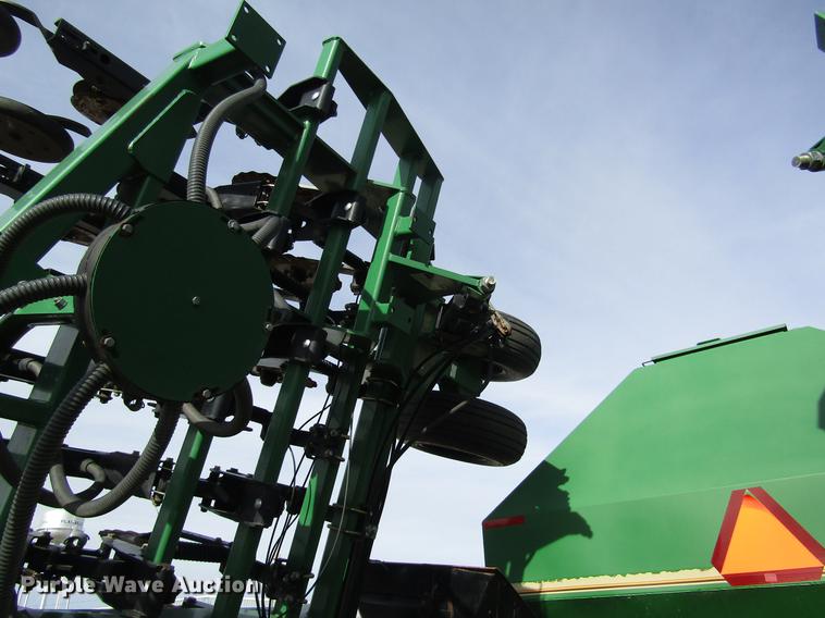 image for item DB4824 Great Plains NTA3510 air no-till grain drill