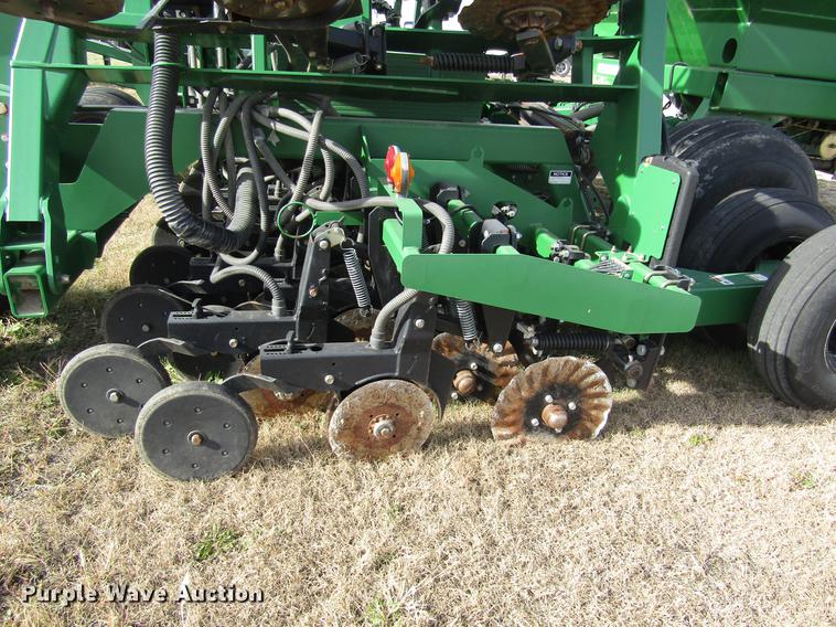 image for item DB4824 Great Plains NTA3510 air no-till grain drill