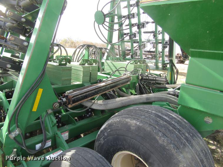 image for item DB4824 Great Plains NTA3510 air no-till grain drill