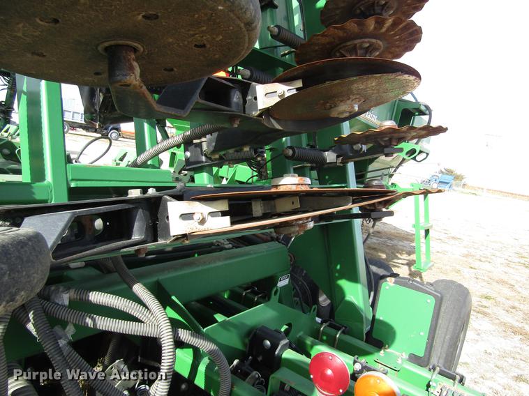 image for item DB4824 Great Plains NTA3510 air no-till grain drill