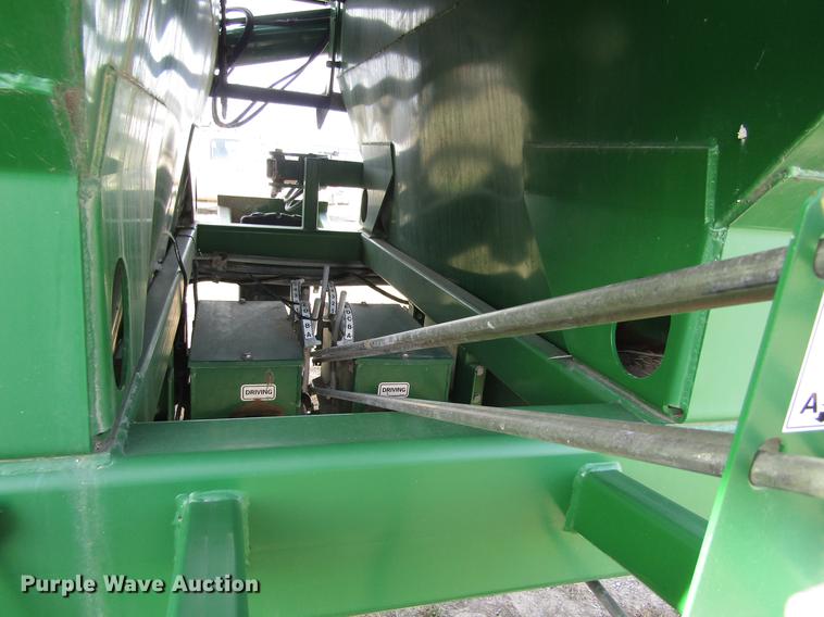 image for item DB4824 Great Plains NTA3510 air no-till grain drill